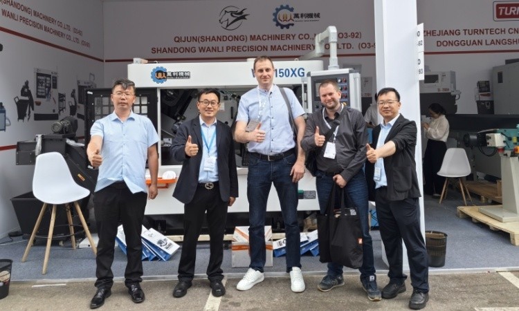 中國山東萬利金屬切割圓鋸機(jī)閃耀俄羅斯國際機(jī)床展